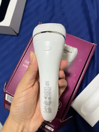 DEPILADORA PHILIPS SÉRIE 8000 SEMINOVA