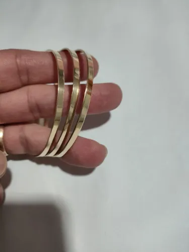Braceletes em ouro 18k