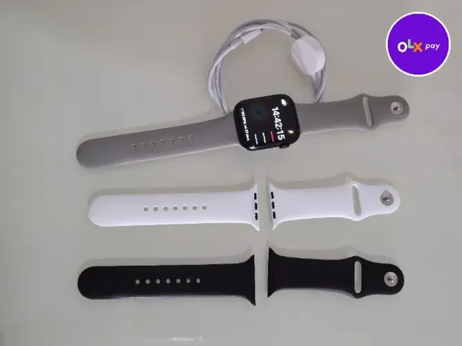 Apple Watch Series 8 45mm - Bateria 100% - Com Pulseiras Extras