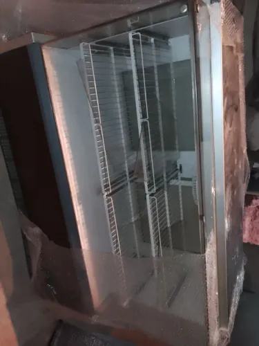 Expositor galopar metade quente e metade frio