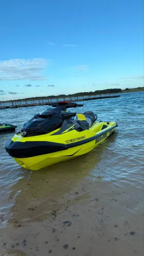 Jet 300HP SUPER NOVO, procedência total e revisado na garantia 