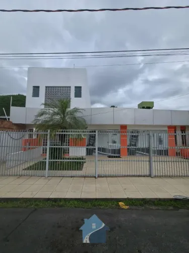 Imóvel Comercial no Conjunto Tiradentes - Aleixo