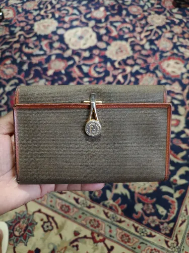 Carteira Fendi