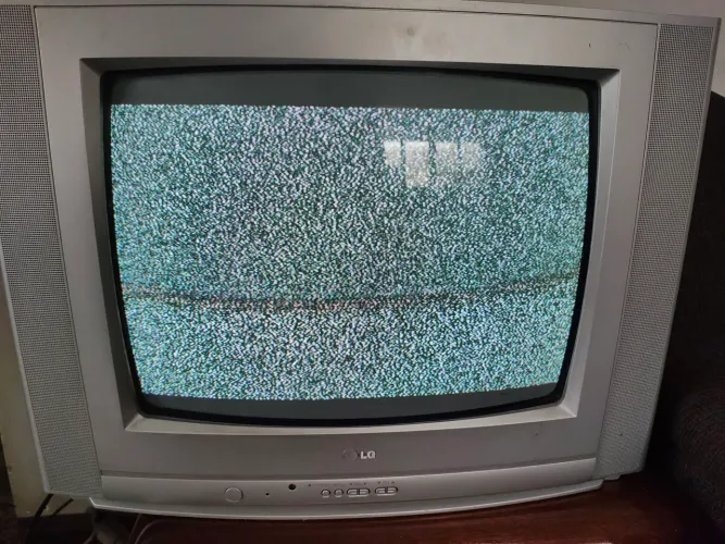 tv LG tubo funcionando 20"