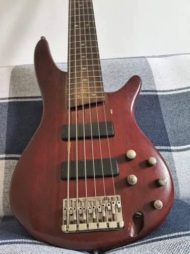 Baixo Ibanez SR506