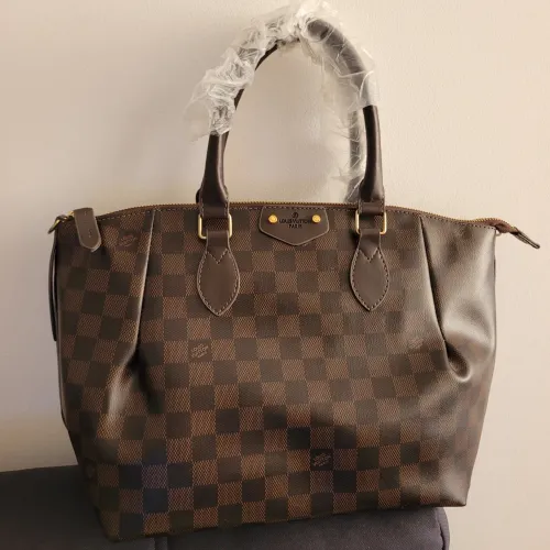 Bolsa marrom LV nova média 