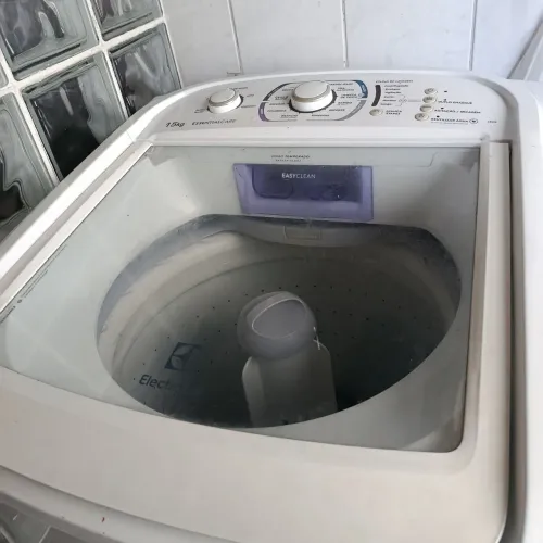 Máquina Eletrolux usada em bom estado