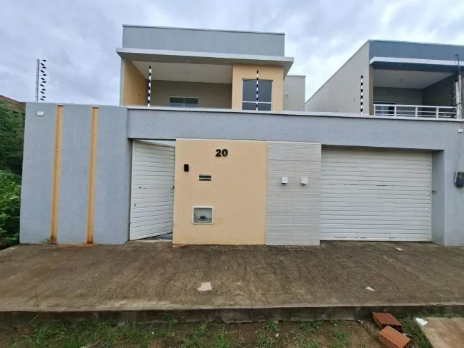 Casa para Aluguel no Bairro Aeroporto (Fundo) 3 Quartos, 1 Suíte