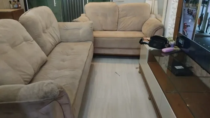 Vendo sofá em otimo estado 2 e 3 lugares(152x78/ 202x78) Rose Gold clarinho.