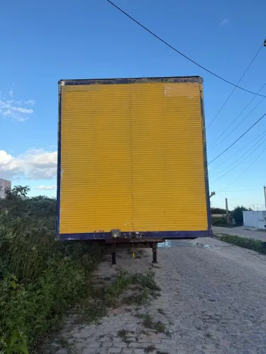 CARRETA BAÚ 30 PALETES