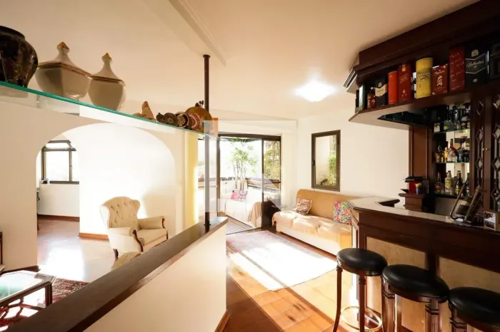 Apartamento à Venda - Campo Belo, 5 Quartos, 210 m2