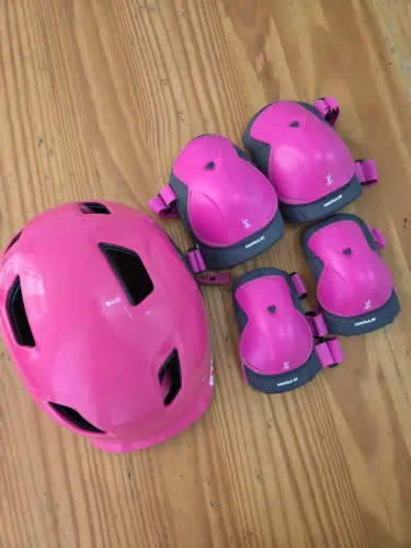 Proteçao bicicleta / skate / patins - cotovelo- joelho - capacete