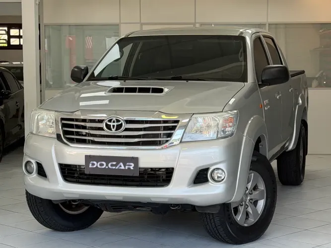 Toyota Hilux CD SR D4-d 4X4 3.0 TDI Dies. 2014