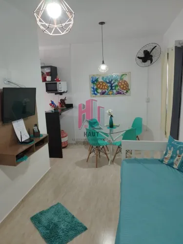 Apartamento 02 Quartos, com Piscina, Garagem, Condomínio fechado.