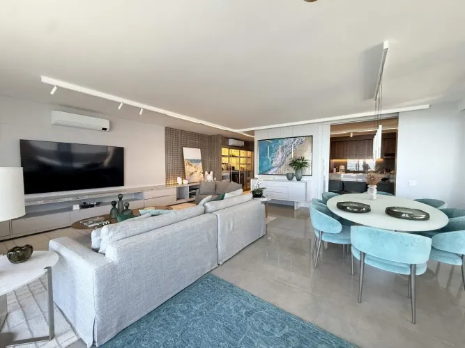 Venda | Apartamento 4 suítes + 3 vagas