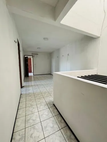 Apartamento com 3 Quarto(s) e 2 banheiro(s) para Alugar, 100 m² por R$ 1200 / Mês