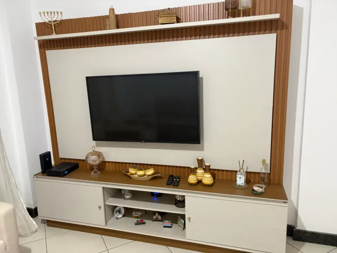 RACK + PAINEL + TV 43