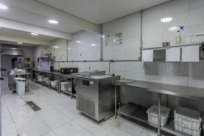 Galpão comercial para venda em Vila Santa Catarina, 537m²