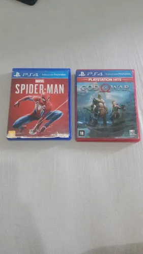Vendo jogos de (ps4) god off war 2018 e spider man.