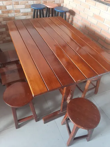 Mesa madeira 120x75 cm com 8 banquetes de madeira