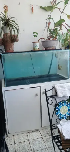 Vende- se aquario grande