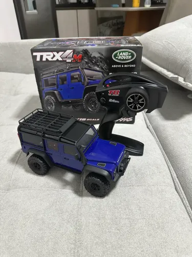 Automodelo Traxxas TRX4 M Defender