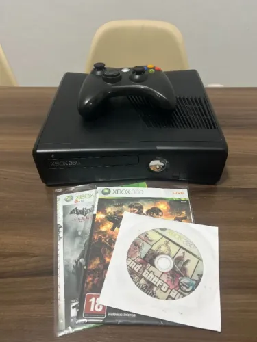 XBOX 360 Desbloq. com Controle e jogos