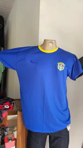 Vendo camisas do Brasil no atacado e varejo. 