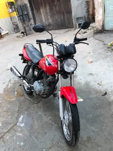 Vendo moto SANDOW em dias só tranferir