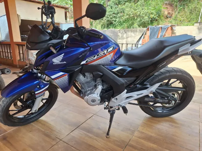 Cb twister 250