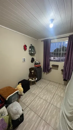 Alugo Quarto na entrada do bairro Guajuviras em um sobrado