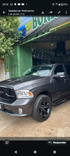 Ram Classic Laramie Night Edition 5.7 V8 16V Gasolina 4X4 Aut. 2023