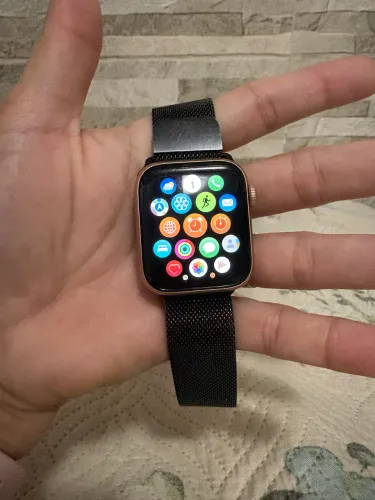 Apple Watch S5 + Carregador indução + case de pulseiras