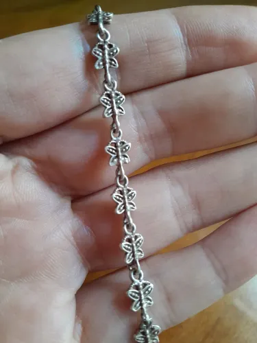 Frete grátis. Linda Pulseira prata 925 borboletas envelhecida.