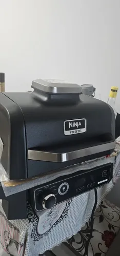 Churrasqueira 7 em 1 com defumador Ninja