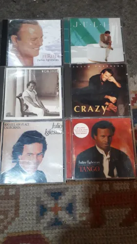 CDs do Julio Iglesias 