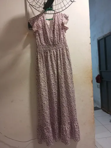 Vestido roxo florado 