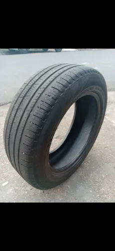 Vende-se 3 pneus: 215 de largura....60 de altura....17 de diâmetro