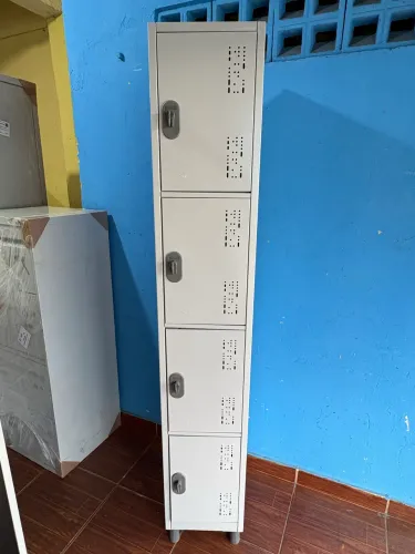 Roupeiro vestiário 4 portas -Novo