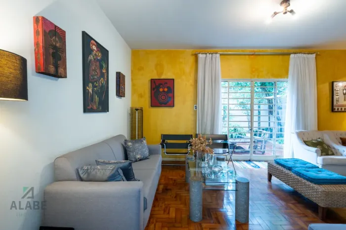 Casa para venda em Campo Belo com 4 quartos, sendo 2 suítes, 207m²