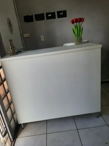Vende-se móveis de restaurante