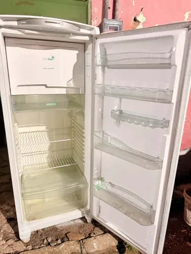 Geladeira Consul frost free top