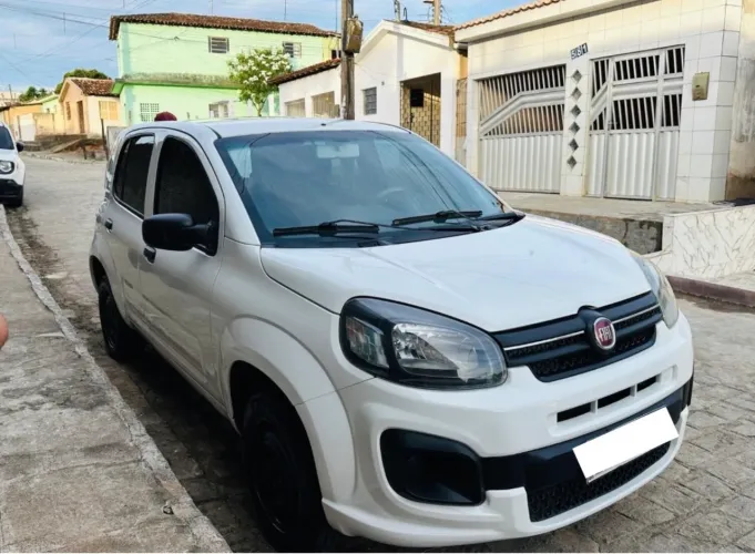 Fiat Uno Attractive 1.0 EVO Fire Flex 8V 5P 2020