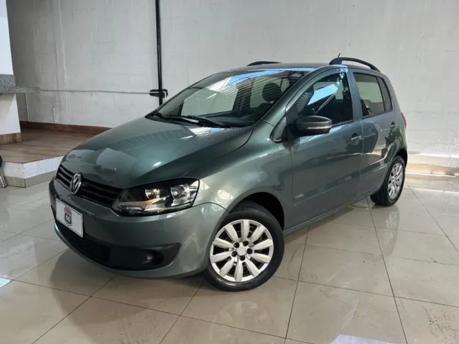 Volkswagen Fox 1.0 MI Total Flex 8V 5P 2012