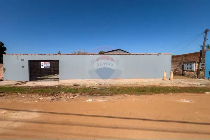 Oportunidade no Bairro Três Marias Imóvel com Casa Principal + 2 Apartamentos Independent