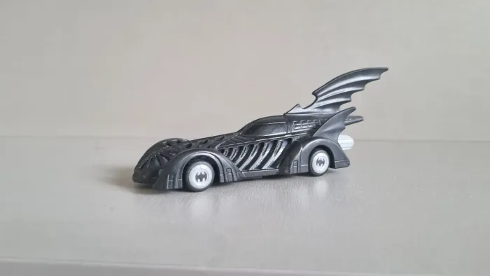 Miniatura Batmovel a fricção 
