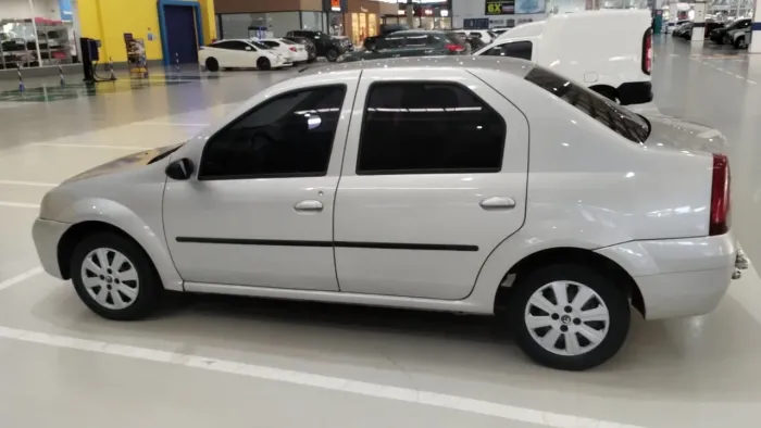 Renault Logan Expression Hi-flex 1.6 8V 4P 2009
