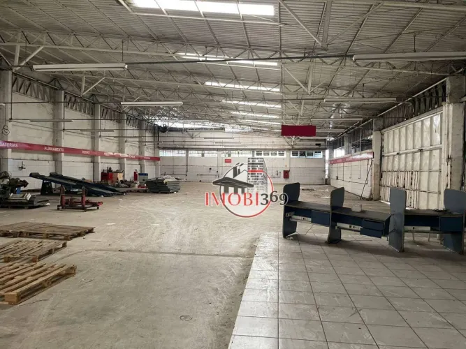ALUGO GALPÃO, 1.000m² por R$ 20.000/mês - Crespo - Manaus/AM.
