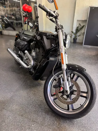 Harley Davidson VROD série especial 