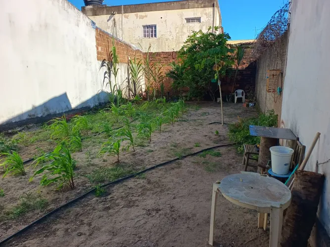 Vende se terreno 7x 22